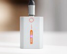 Falcam bataryası, USB-C kablosu aracılığıyla doğrudan şarj edilebilir.