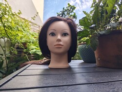 Ön tarafa bakan selfie kamerası