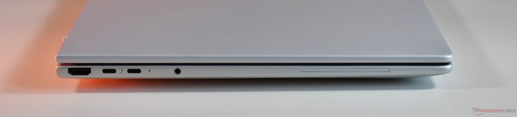 sol: HDMI, 2x Thunderbolt 4, 3,5 mm ses çıkışı