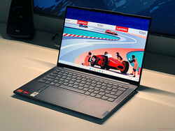 Lenovo Yoga Pro 7 14 G8 incelemesi. Test cihazı tarafından sağlanmıştır: