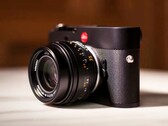 Leica Noctilux-M 1.2/35 ASPH. çok kompakt ancak nispeten ağırdır (Görsel kaynağı: Leica)