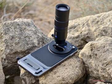 Zeiss telekonvertörlü Vivo X300 Pro...