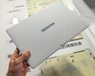 Resimde görülen Huawei Matebook Pro S
