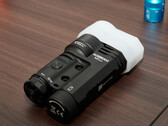 Acebeam M1 2.0, bir difüzör kapağıyla birlikte gelir.