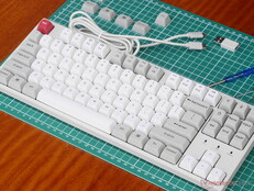 Keychron C1 Pro 8K aksesuarları.