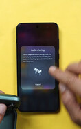 Ses paylaşımı kurulum ekranını gösteren bir OnePlus telefon; kullanıcıdan ikinci bir kablosuz kulaklık çiftini eşleştirme moduna almasını istiyor.