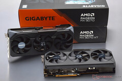 Daha ucuz RX 9070 rekabet etmekte zorlanırken Radeon RX 9070 XT AMD iş ortakları için öncelik haline geldi