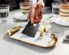 Samsung, yeni Galaxy Card'ını tanıttı.