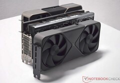 Nvidia'nın DLSS 4.5'i en yeni RTX 50 serisi kartlarda parlıyor.