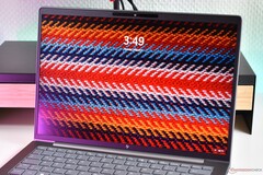 HP ZBook 8 G2a 14'ün ekranı.