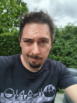 Realme GT 7 ile selfie (portre modu)