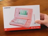 Anbernic RG DS Plus, el bilgisayarının rengini gösteren bir kutu içinde gönderilecektir.