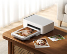 Yeni Desktop Photo Printer 2, Youpin'de yaklaşık 103 dolara satılıyor. Resimde: Yazıcının çalışırken gösterildiği bir tanıtım fotoğrafı.