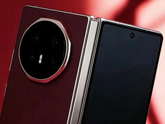 Honor Magic V6'nın yakın çekimi.