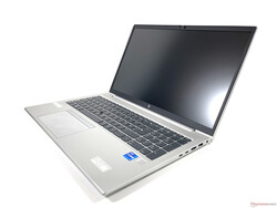 HP EliteBook 850 G8 incelemesi. Cihazı sağlayan: HP Mağazası