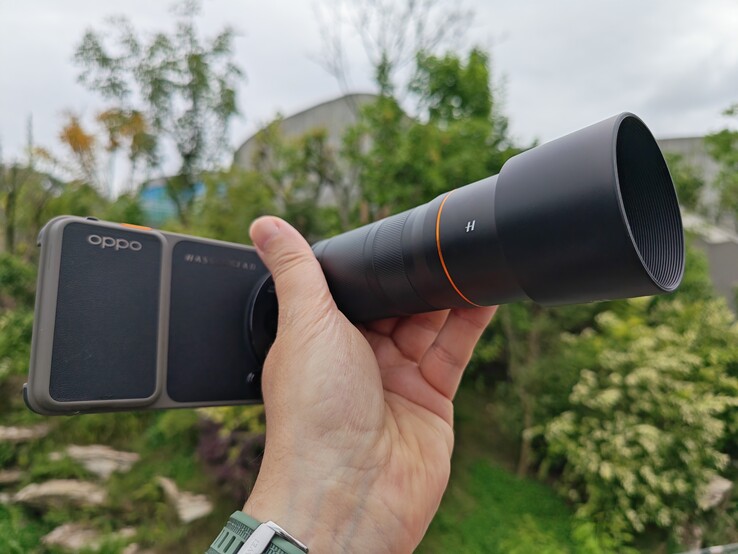 Telekonvertörlü Oppo Find X9 Ultra