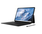 Alldocube iPlay 70 Max Pro 4G modelinde isteğe bağlı bir klavye kılıfı ve stylus bulunmaktadır.
