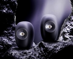 KEF LS Luxe, 165 milimetrelik bir koaksiyel sürücüye sahiptir.
