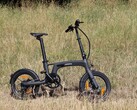 Carbon Fold 2 incelemesi: Kompakt, çevik ve taşıması kolay