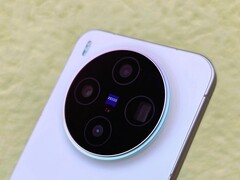 Vivo X300 incelemesi. (Görsel kaynağı: Marcus Herbrich)