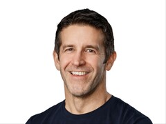 John Ternus, Tim Cook'un 15 yıllık görev süresinin ardından Apple'ın yeni CEO'su oldu.