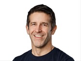 John Ternus, Tim Cook'un 15 yıllık görev süresinin ardından Apple'ın yeni CEO'su oldu.