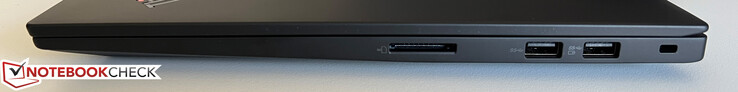 Sağ tarafta: SD kart okuyucu, 2x USB-A 3.2 Gen. 1 (5 GBit/s, 1x Powered), Kensington Nano Güvenlik Yuvası