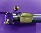 Yeni Bose Sport Open Earbuds, Siyah, Okaliptüs Yeşili ve Beyaz renk seçenekleriyle sunuluyor.