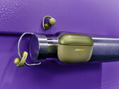 Yeni Bose Sport Open Earbuds, Siyah, Okaliptüs Yeşili ve Beyaz renk seçenekleriyle sunuluyor.