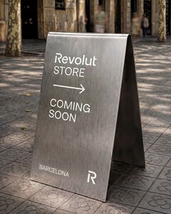Revolut bir mağaza açıyor.
