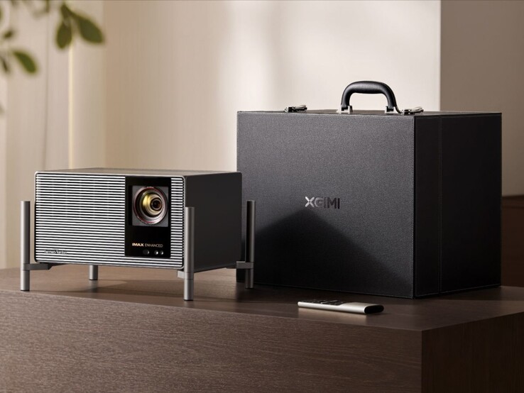 Xgimi'nin X50 Ultra projektörü