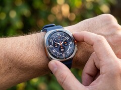 Bazı kullanıcılar, 2024 ve 2025 model Galaxy Watch Ultra'larda ön panel ve çerçeveyle ilgili sorunlar yaşadıklarını bildiriyor.