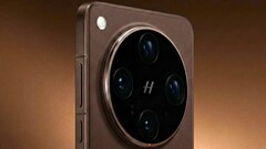 Oppo Find X9 Ultra'nın 10x periskop telefoto lensinin Samsung Galaxy S23 Ultra'nın 10x zoom kamerasından 3 kat daha hızlı olduğu söyleniyor.