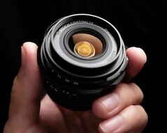 Thypoch Ksana 21mm f/3.5 kompakt bir form faktöründe yüksek görüntü kalitesi sunmak istiyor (Resim kaynağı: Thypoch)