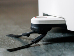 Kol, köşelerde derinlemesine temizlik için otomatik olarak uzar. (Resim kaynağı: Daniel Schmidt)