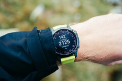 Modern Garmin akıllı saatler uydu üzerinden acil durum aramalarını da destekliyor