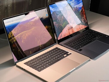 MacBook Air 15 (solda) vs. Galaxy Book4 Pro (sağda)