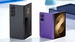 Daha kompakt olan Samsung Galaxy Z Fold 8, daha büyük olan Ultra modeline göre ekran açısından bir avantaja sahip görünüyor.