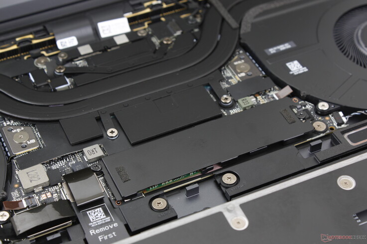 SSD ısı dağıtıcı dahildir