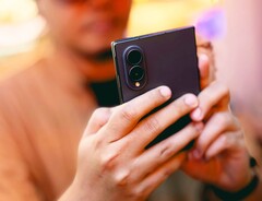 Samsung Galaxy Z Fold8, sıcaklık çok yükseldiğinde fotoğraf çözünürlüğünü yarıya indirir.