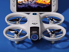 GT3 Max ekonomik drone, entegre ekranlı bir kumanda içerir.