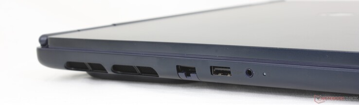 Sol: RJ-45 (1 Gbps), USB-A 3.2 Gen. 1 (5 Gbps), 3,5 mm kulaklık