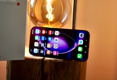 Xiaomi 17 Max, etkileyici bir 8.000 mAh pil kapasitesine sahiptir.
