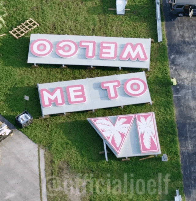 Miami'deki Kaseya Center'ın arkasında çekildiği iddia edilen GTA 6 reklam panelleri.