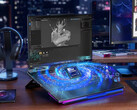 Legion 9 18IAX10, 240 Hz ekran ve 400 W güç adaptörüyle desteklenen 99 Wh bataryadan yararlanır.