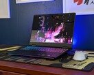 HP HyperX Omen Max 16 incelemesi: 460 W AC adaptörlü oyun dizüstü bilgisayarı
