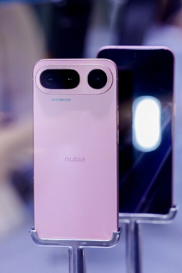 Pembe renkli NaviX Ultra.