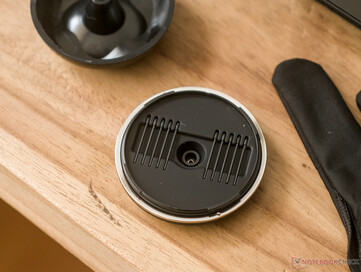 Huion Kamvas 16 Gen 3 kalem standı açık