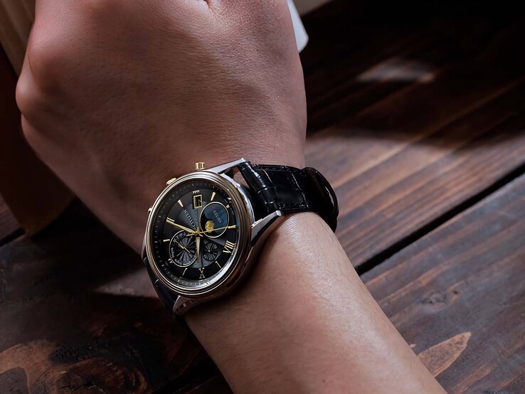 Citizen Exceed Mid-Autumn Moon BY1025-17E modelini takan bir kişi 