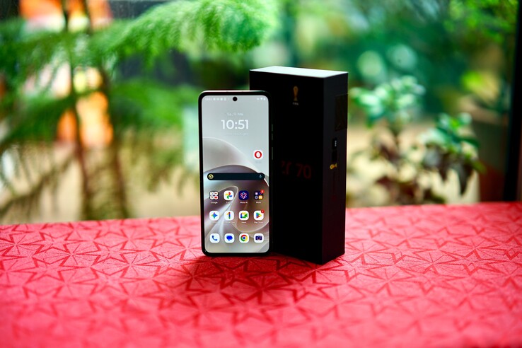 Motorola Razr 70 incelemede